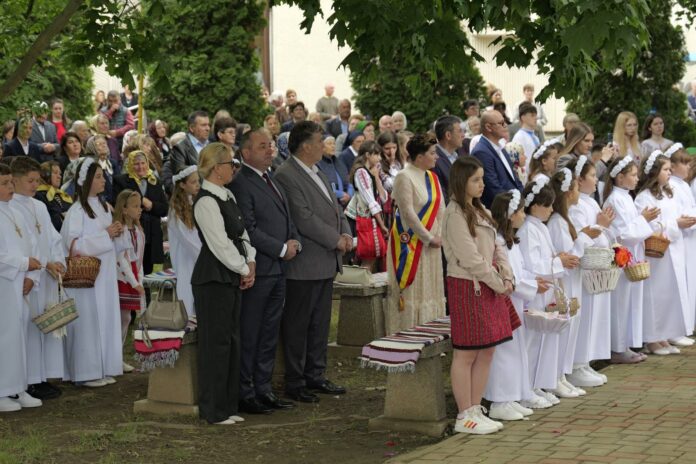 Hramul Bisericii „Trupul și Sângele Domnului” din Gherăești (9)